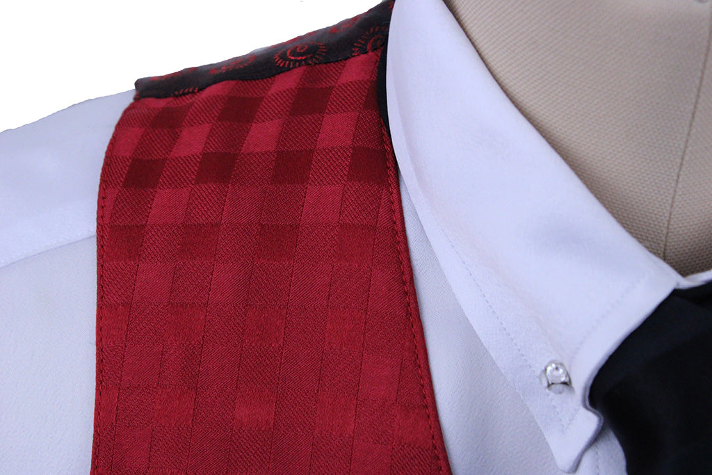 Vest DeRegnaucourt Red Shadow Box