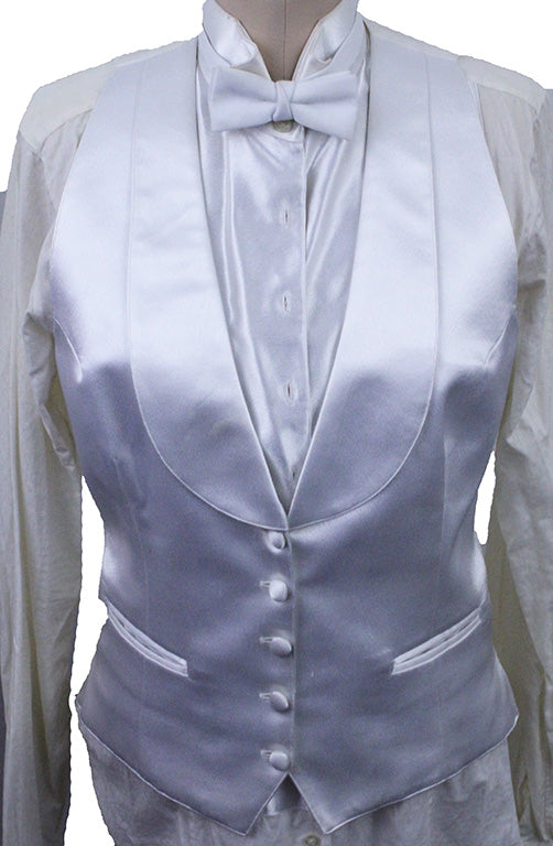 Formal Set DeRegnaucourt Candlelight White Satin