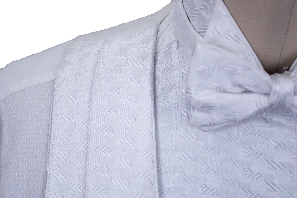 Formal Set DeRegnaucourt Ivory Geometric Sheen with TWO SHIRTS