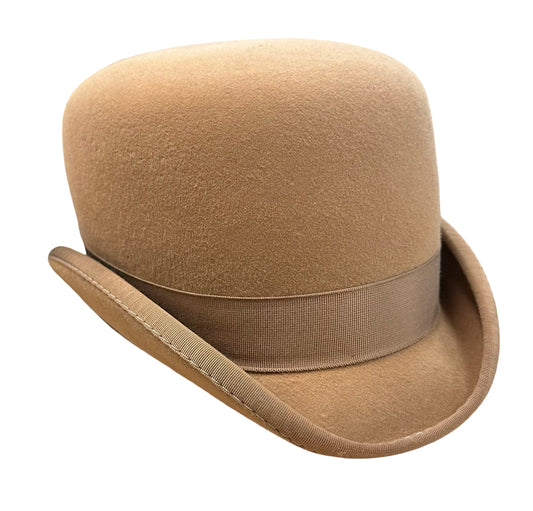 Derby LeCheval Camel size 6 5/8