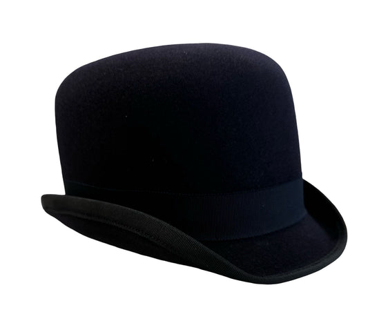 Issued By Ellie May Dark Navy size 7 1/8